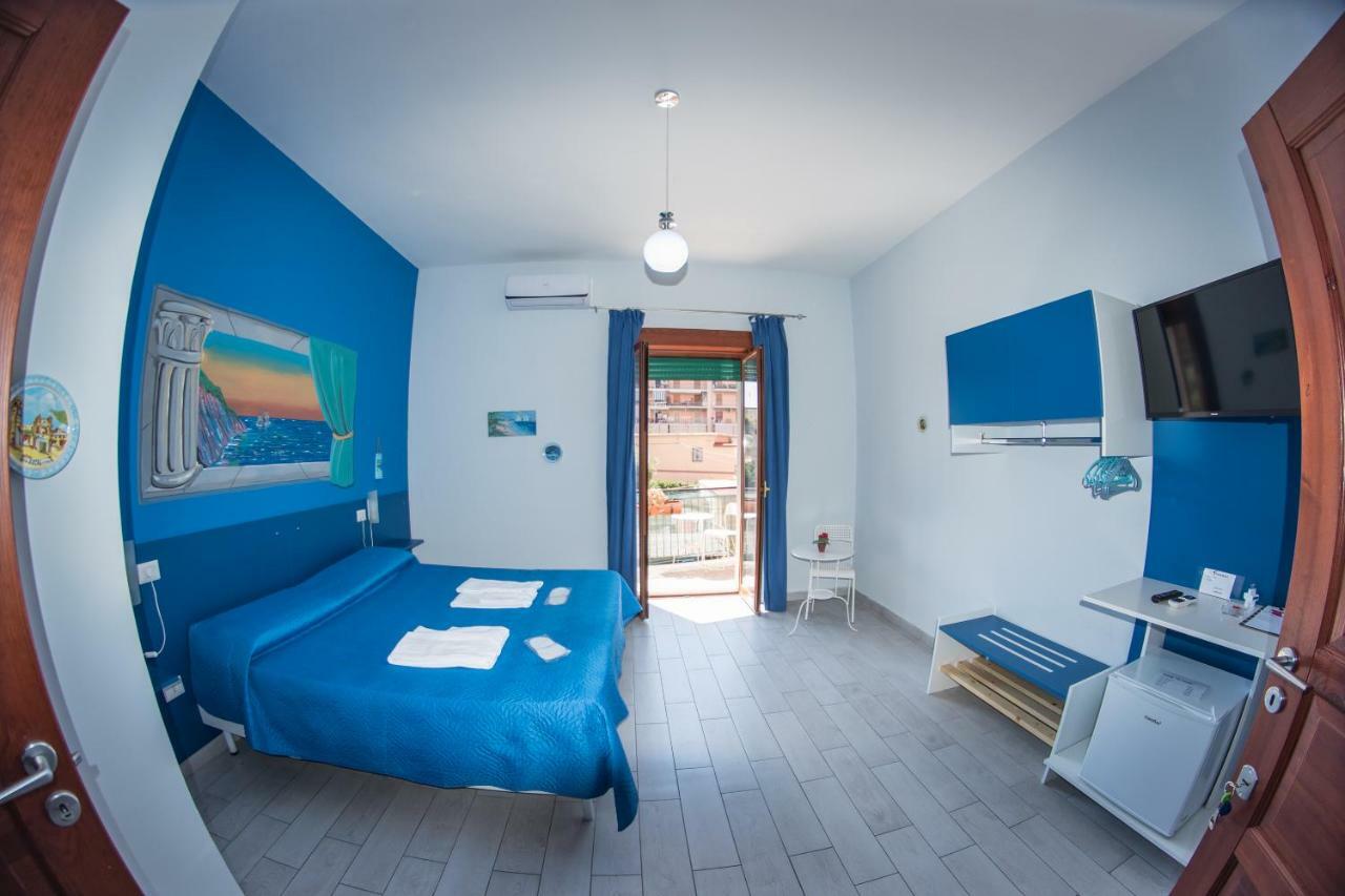 B&B Le Isole Napoli Eksteriør billede