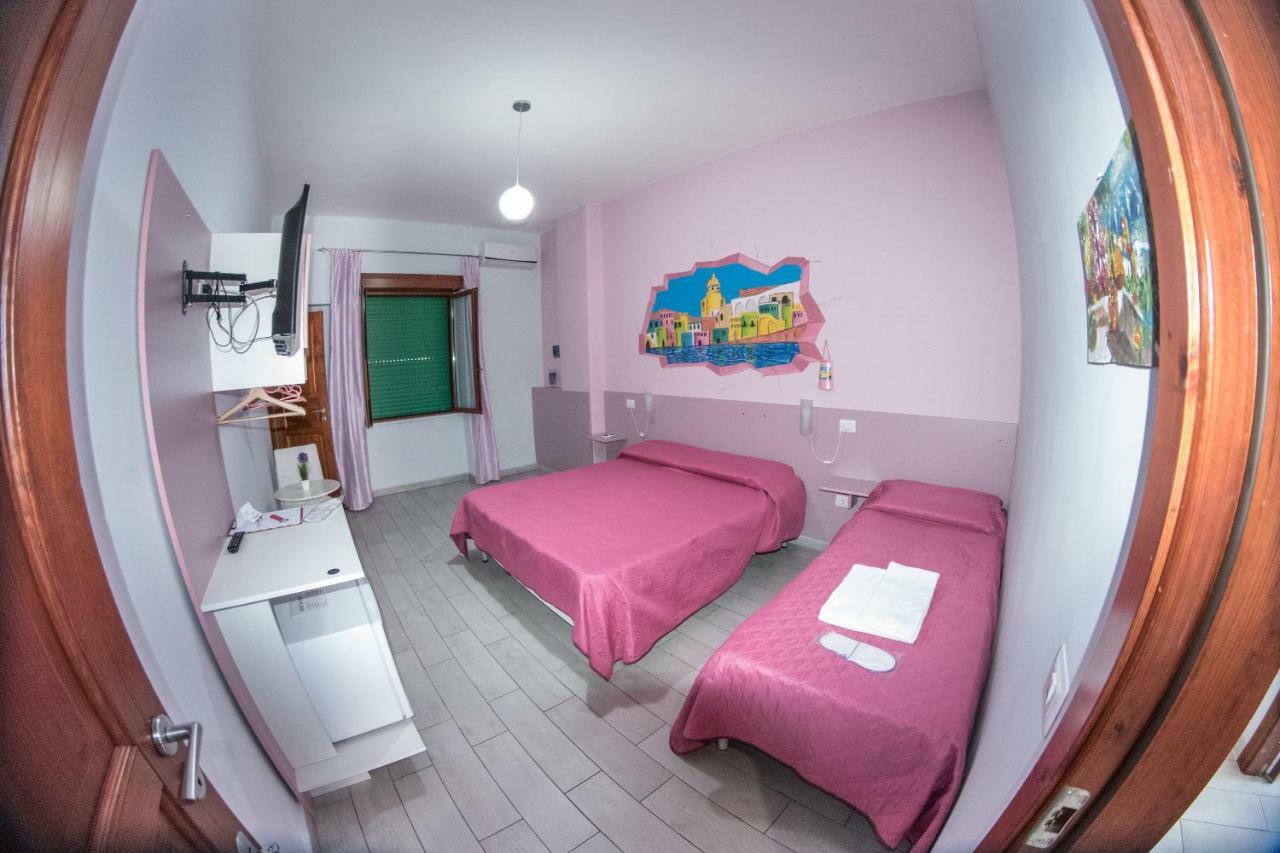 B&B Le Isole Napoli Eksteriør billede