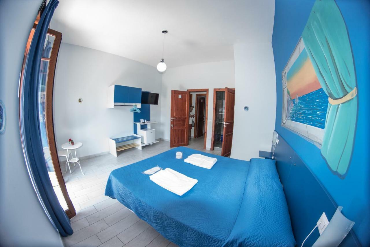 B&B Le Isole Napoli Eksteriør billede