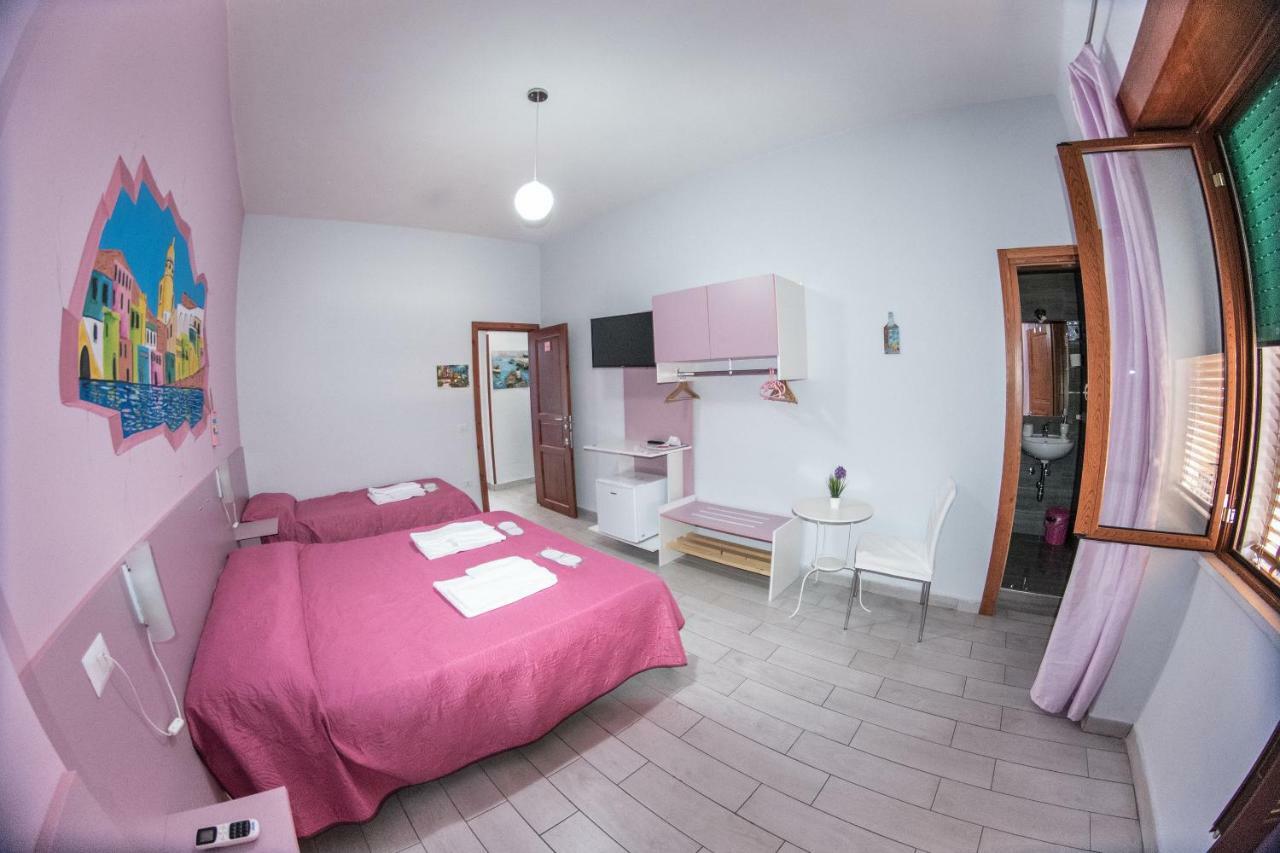 B&B Le Isole Napoli Eksteriør billede